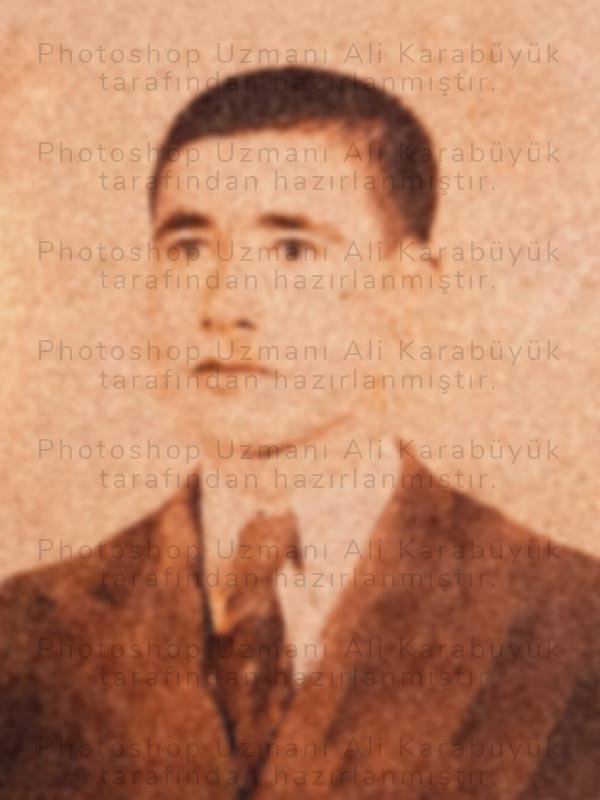 yıpranmış, solmuş, renksiz ve netlik sorunu olan genç bir erkeğin fotoğrafının onarım, netleme ve renklendirme öncesi hali