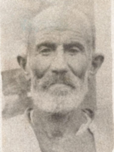 Sepia tonlarda, netliği azalmış ve detayları kaybolmuş portre fotoğrafı